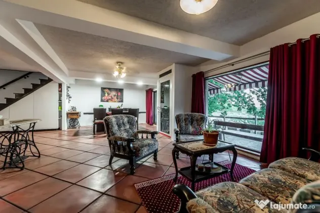 ???????? Toscana de lângă Arad | Vilă cu 12.000 mp