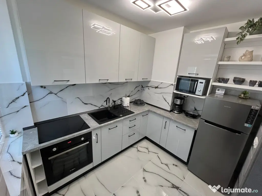 Închiriez apartament 3 camere-regim hotelier-Baia Mare-Ultracentral