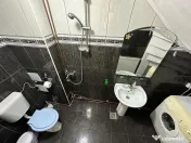 Apartament in casa, parcare in curte, foisor cu gratar, Cent 