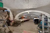 Apartament spațios la casă, 234 mp utili, ultracentral ...