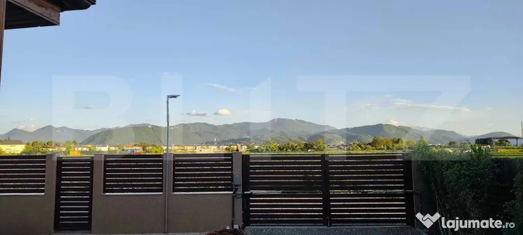 Casă complet mobilată, priveliște spectaculoasă spre Ciu