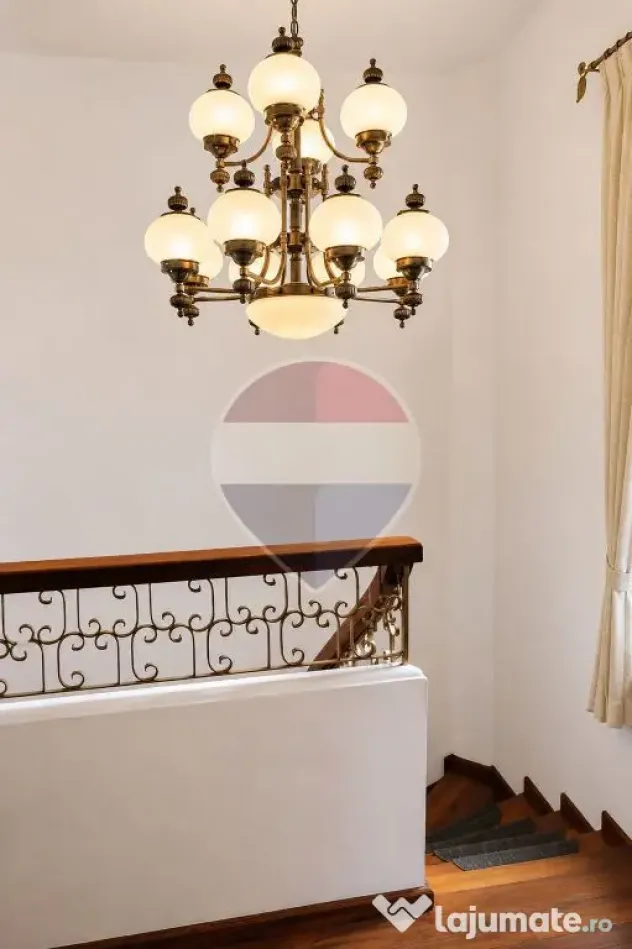 Berzei | Vilă 6 camere | Zonă ultracentrală | Curte pr...