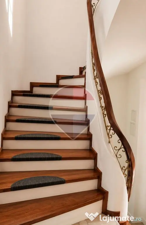 Berzei | Vilă 6 camere | Zonă ultracentrală | Curte pr...