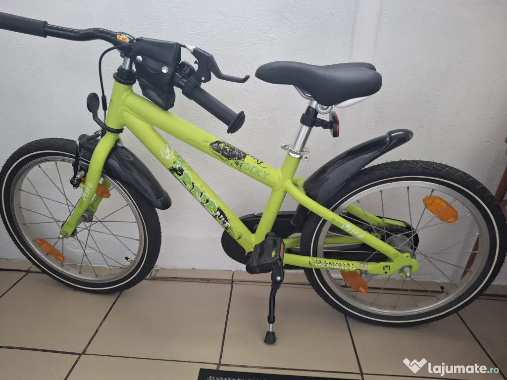 Bicicleta BNB Rocky cu roți de 18 inch