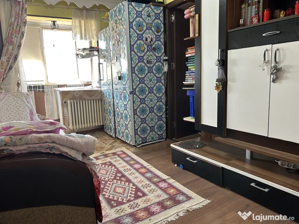 Vând apartament 2 camere Tomis Nord