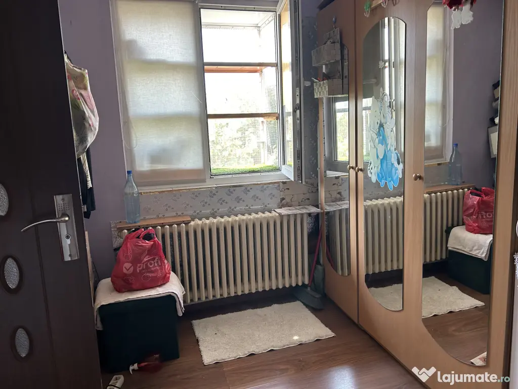 Vând apartament 2 camere Tomis Nord