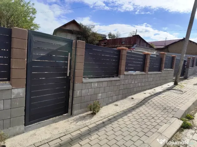 Casă in vanzare Vaslui teren 1100 mp 114 mp constructie 2 camere
