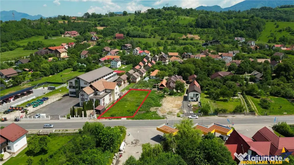 FILM!Punct de atractie:intravilan in vecinatatea Castelului