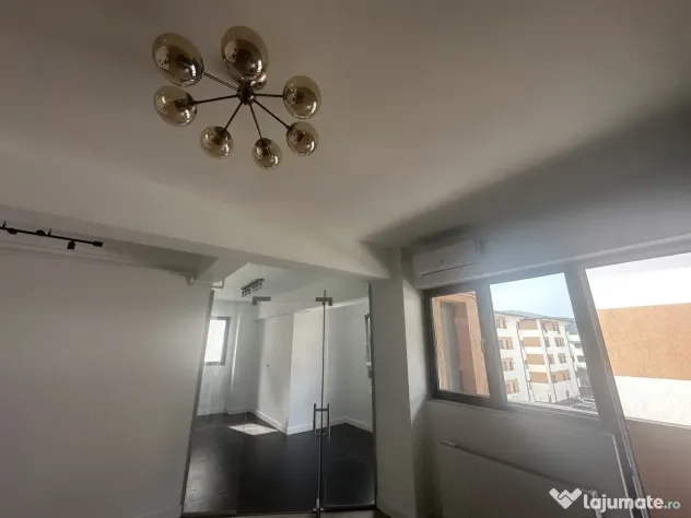 Apartament 2 camere Bulevard cu loc de parcare. - Ramnicu Valcea (Valcea)
