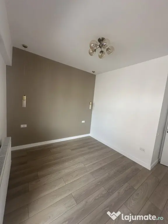 Apartament 2 camere Bulevard cu loc de parcare. - Ramnicu Valcea (Valcea)