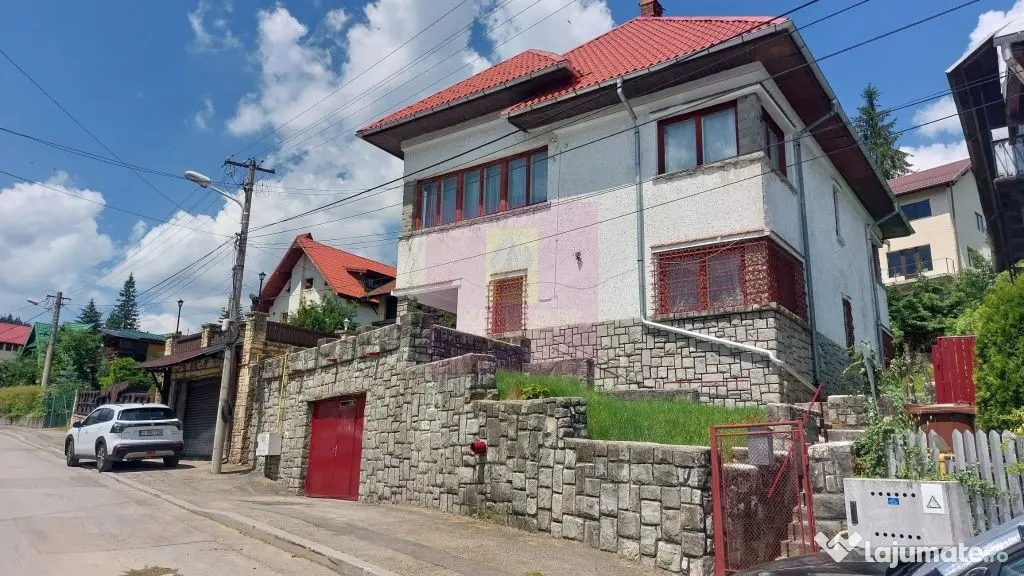 Vila cu 8 camere de vanzare in Busteni