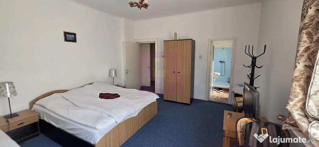 Vila cu 8 camere de vanzare in Busteni