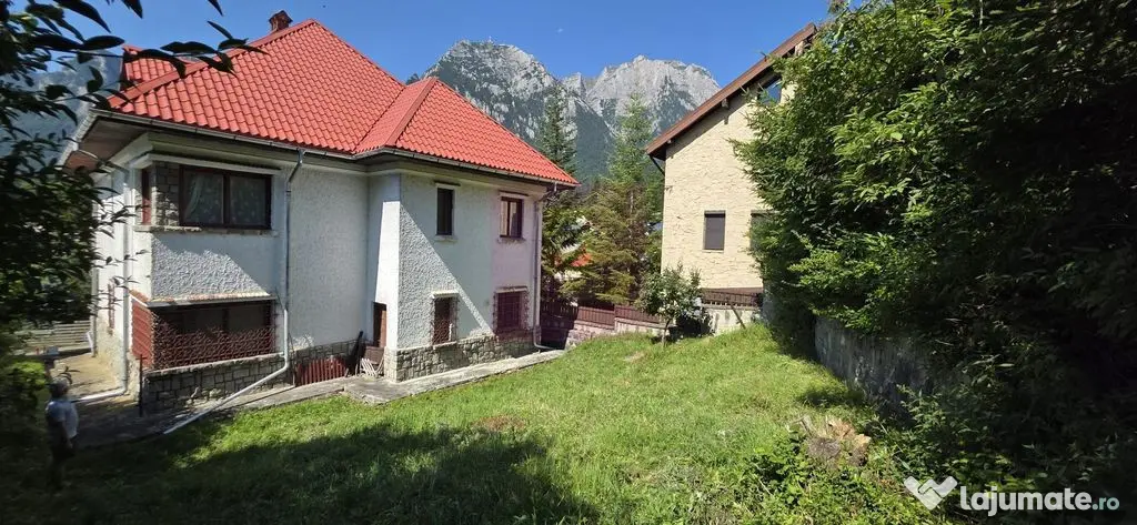 Vila cu 8 camere de vanzare in Busteni