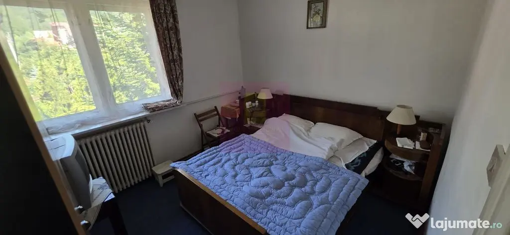 Vila cu 8 camere de vanzare in Busteni