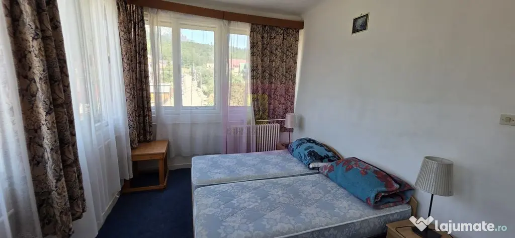 Vila cu 8 camere de vanzare in Busteni