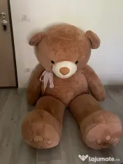 Vând urs de pluș urias 