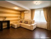 3 camere Aurel Perșu , 71 mp, parter, parcare, vilă 2009 ? 