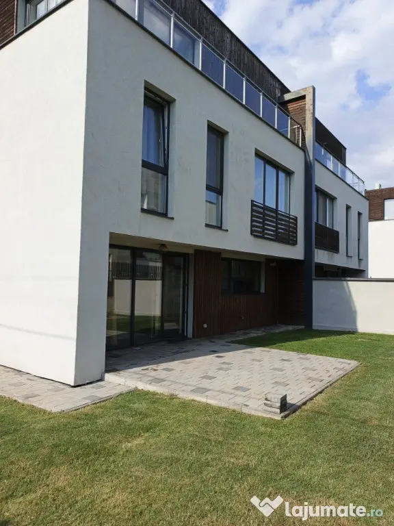 Duplex modern in cartierul Europa