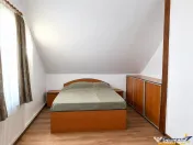 Casa cu 350 mp teren, curte, foisor, Craiter: intimitate, co 