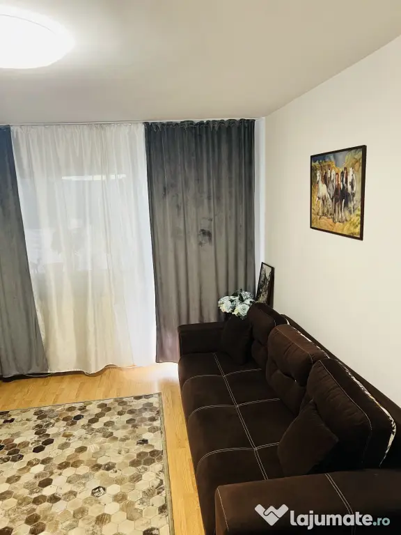 Vânzare apartament 3 camere, Oltenița