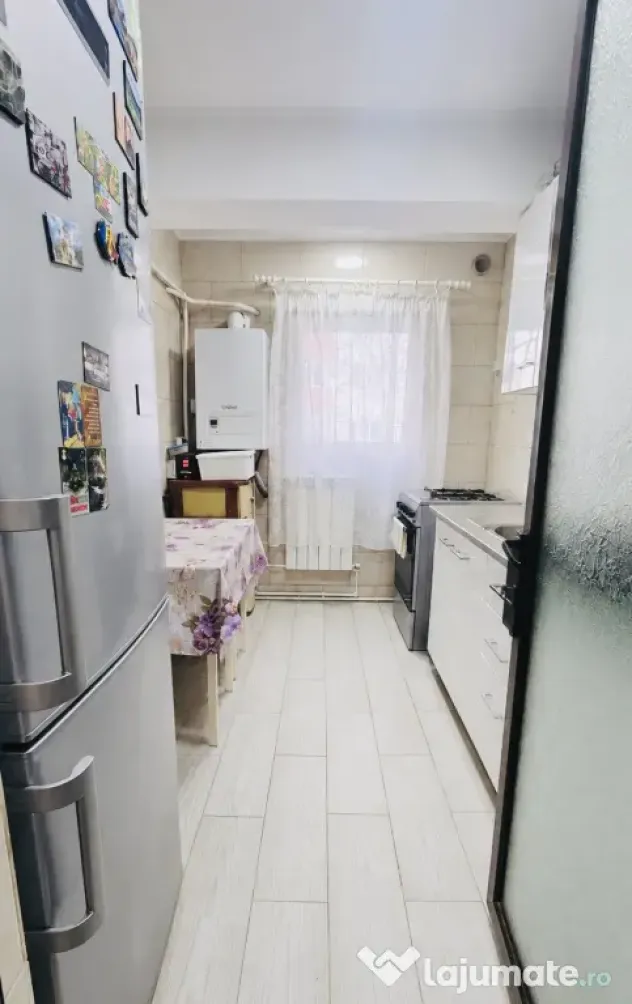 Vânzare apartament 3 camere, Oltenița