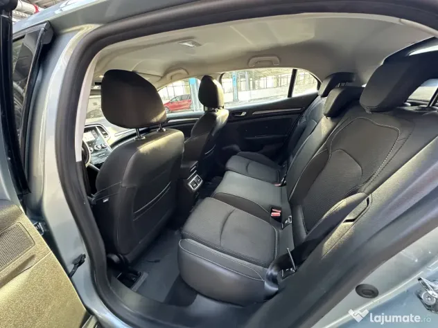 Renault Megane TCE 140 Techno