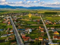 FILM! Terenuri intravilane de 680mp de , cu utilitati, Targu