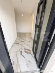CASA INDIVIDUALA DE VANZARE CARTIERUL IZVOR pe parter.