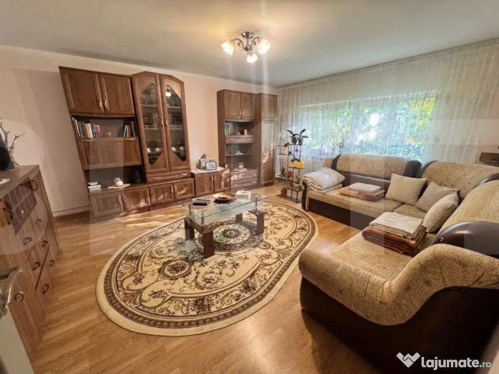 Apartament cu 2 camere decomandat - parcare concesionata - S
