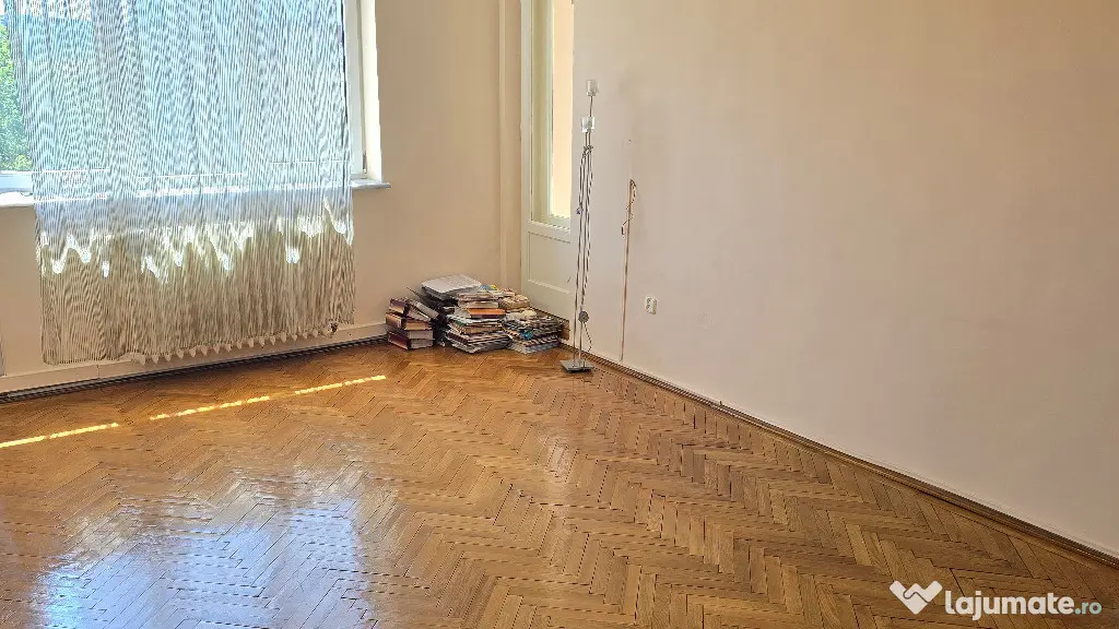Vand apartament 3 camere decomandat GARAJ, boxa, Deva, M. Dalas, et 2