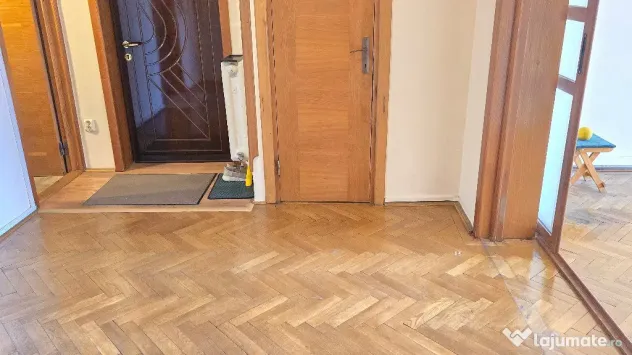 Vand apartament 3 camere decomandat GARAJ, boxa, Deva, M. Dalas, et 2
