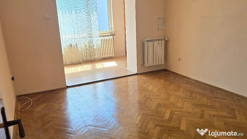 Vand apartament 3 camere decomandat GARAJ, boxa, Deva, M. Dalas, et 2