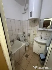 Garsoniera,zona Dallas,etaj 1 