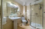 Sinaia I Pensiune de inchiriat cu Restaurant , SPA si vedere 