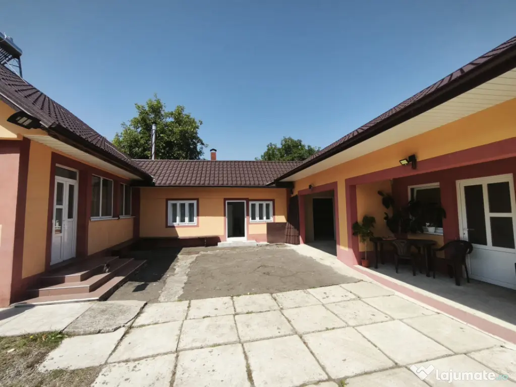 Casa individuala, 700mp teren, zona centrala Arbore, Radauti