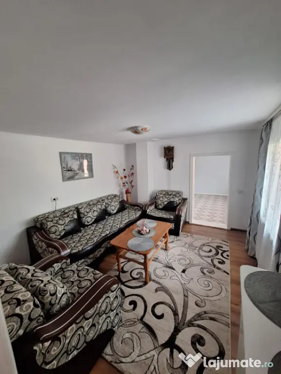 Casa individuala, 700mp teren, zona centrala Arbore, Radauti