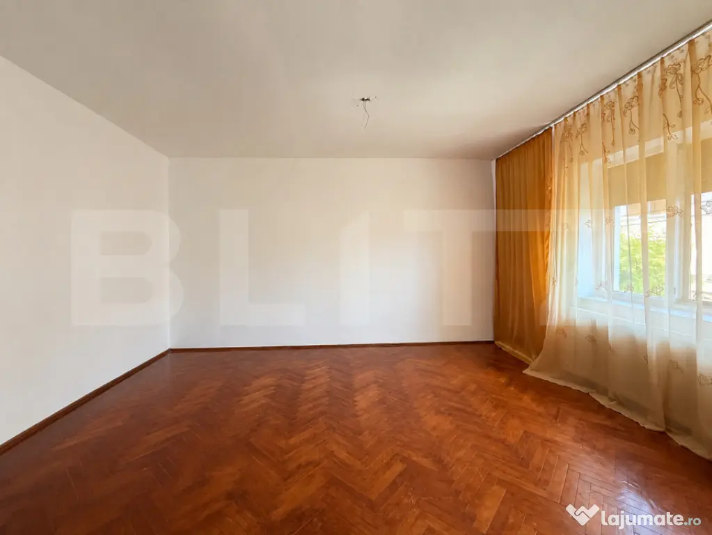Casă cu 4 camere , 145 mp, zona 14 Mai