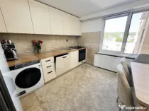 Apartament cu 4 camere la etaj intermediar, 78mp, in zona Co