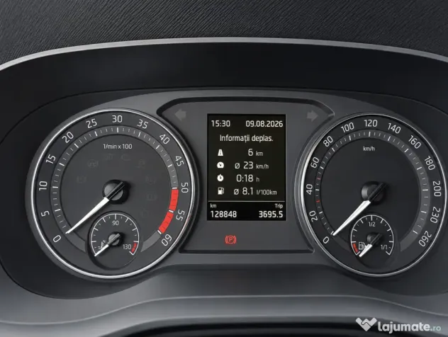 SKODA Octavia Berlina 2.0 TDI DSG Ambition culoare albastra