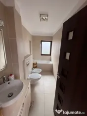 Apartament 2 camere semidecomandat 42mp + Terasa 27mp Zona A 