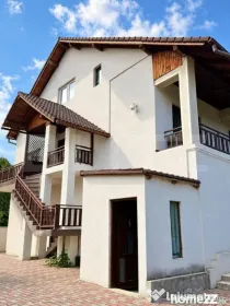 Casa individuala, 275 mp, zona Bran