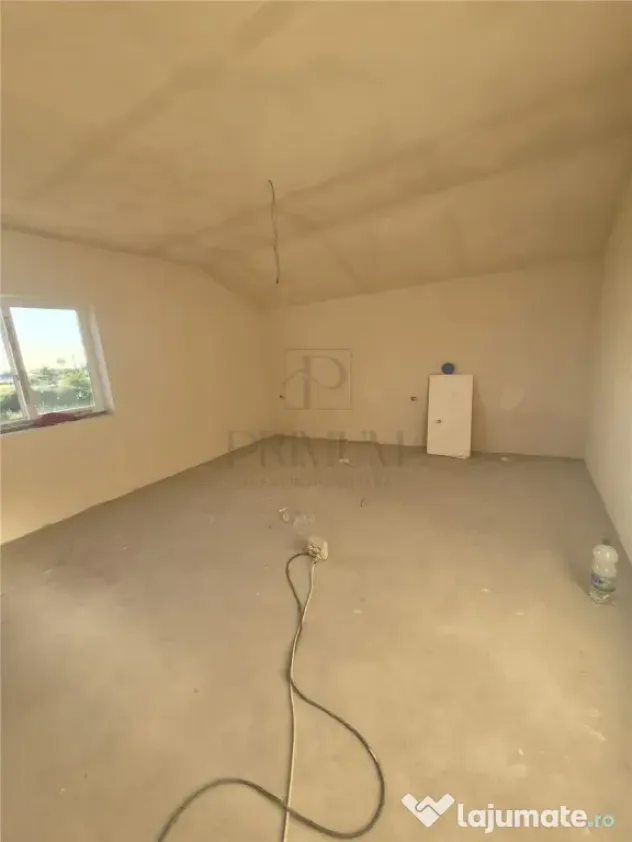 Duplex nou - 3 dormitoare - bucatarie inchisa - zona buna