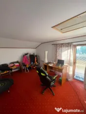Casă spațioasă P+1, 240 mp | Teren 1.084 mp | 2 garaje | 