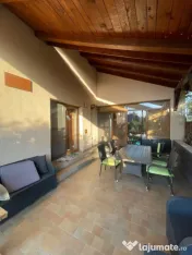 Casă spațioasă P+1, 240 mp | Teren 1.084 mp | 2 garaje | 