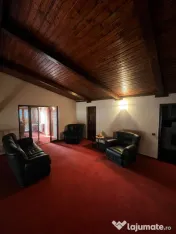Casă spațioasă P+1, 240 mp | Teren 1.084 mp | 2 garaje | 