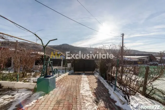 Casă Ștefănești – 1 km de Primărie | Curte mare, z...