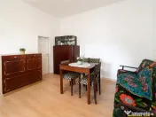 Casa 3 camere, cota teren 446 mp, garaj, terasa, pivnita, Un