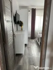 Trei camere decomandate 76 mp renovat,mobilat si utilat. 