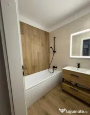 Apartament 3 camere, cu terasa, decomandat, ansamblu Eroilor