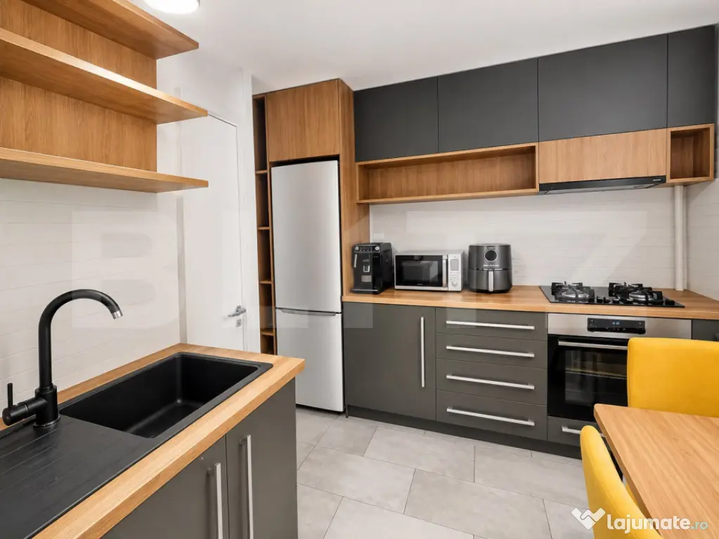 Apartament modern cu 2 camere, zona Complex